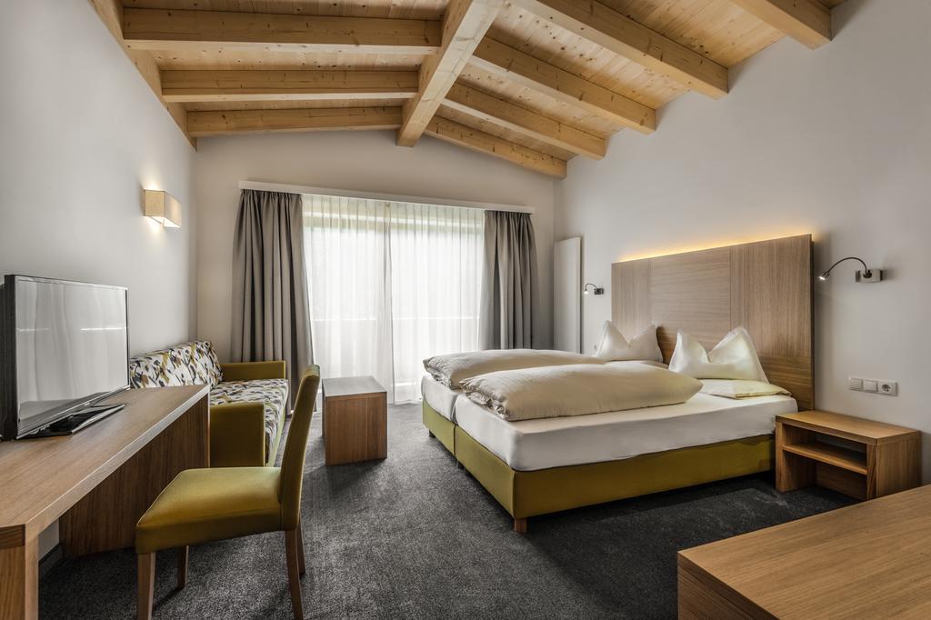 Hotel Miramonti Badia  Room photo